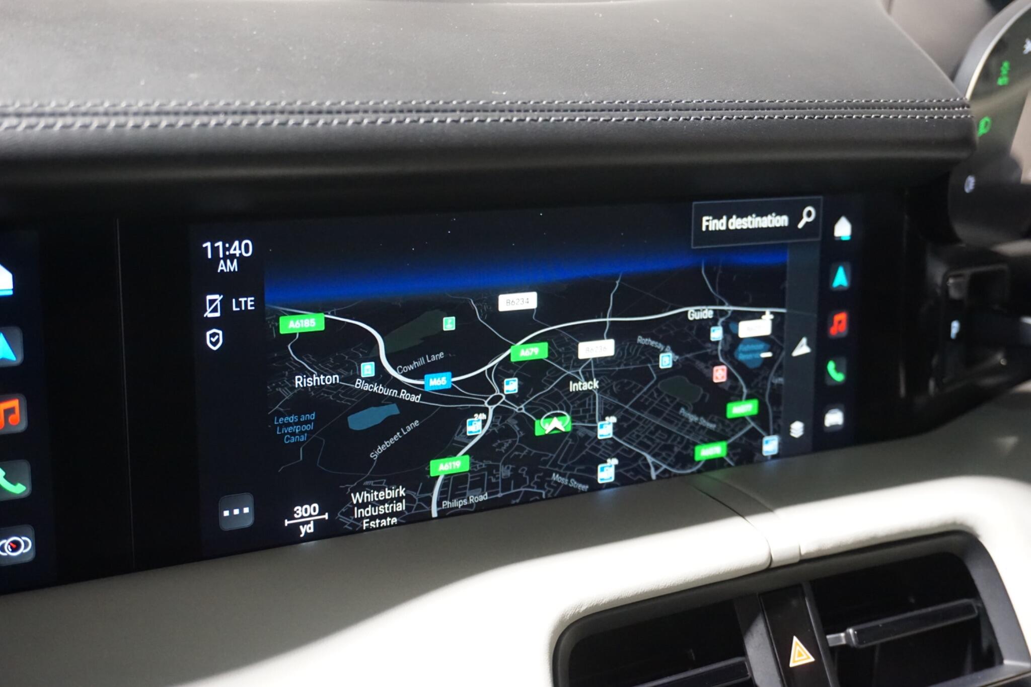 Porsche Taycan Performance Plus 93.4kWh Turbo Saloon 4dr Electric Auto 4WD (680 ps)